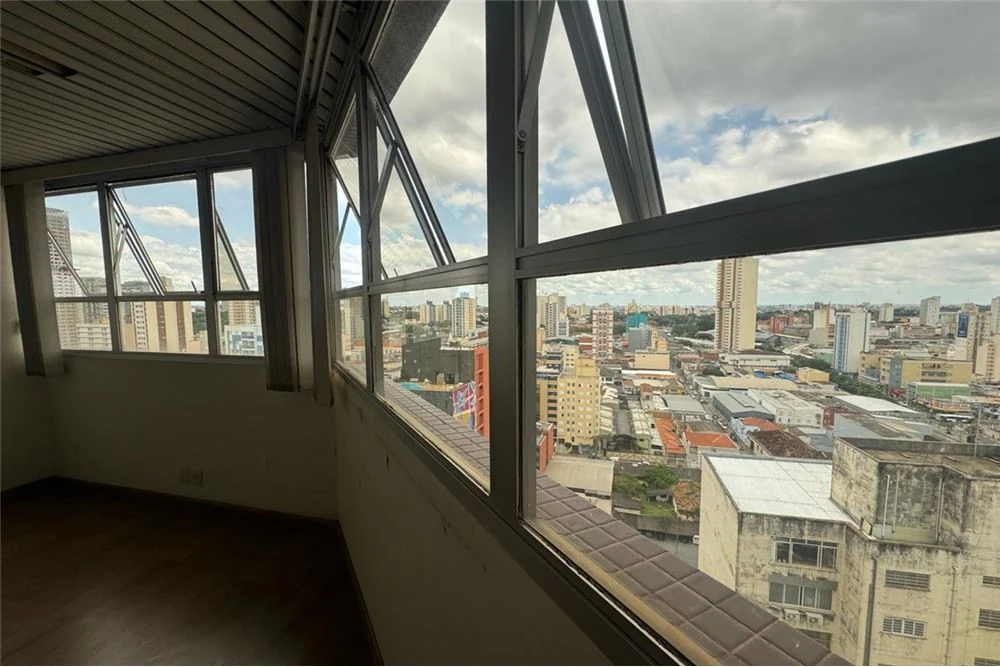Vista do 12º andar · Sala comercial no centro em Campinas