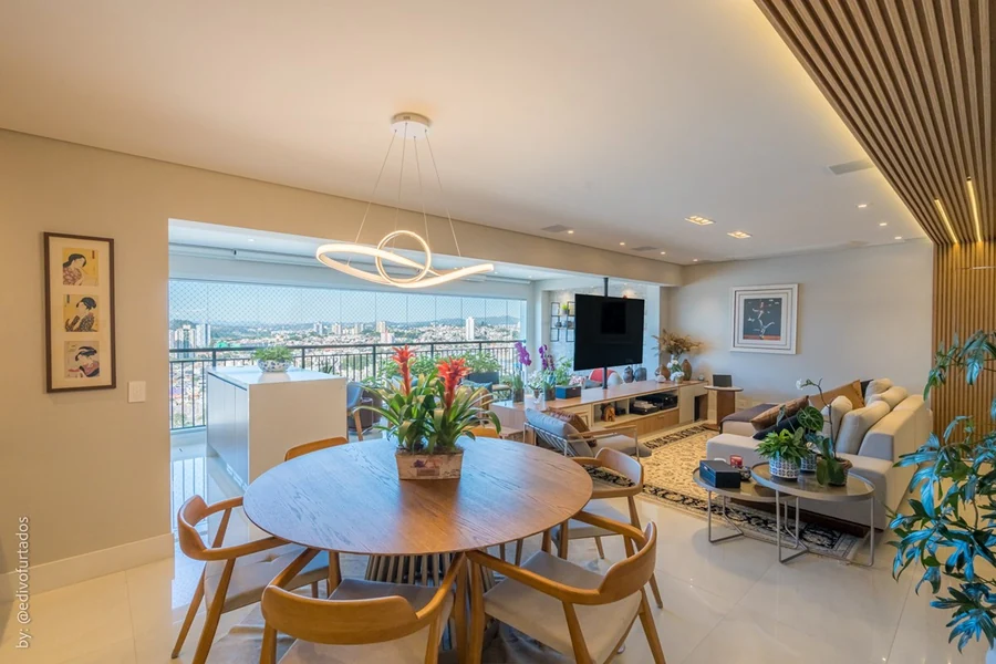 Apartamento de 3 suítes com vista livre em Jundiaí
