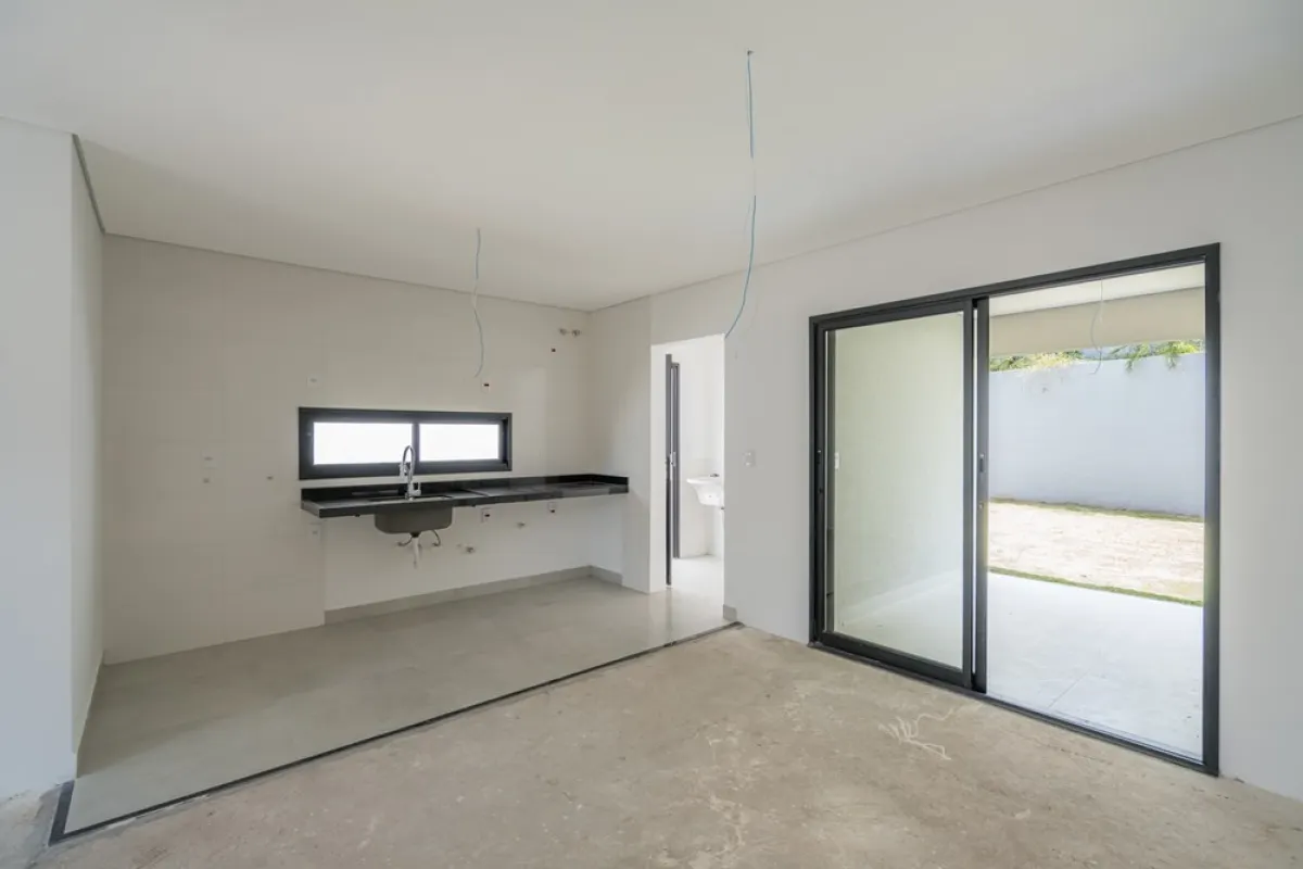  · Casa nova de 3 suítes em condomínio em Vinhedo