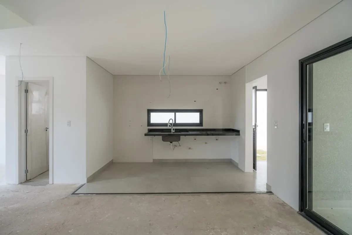  · Casa nova de 3 suítes em condomínio em Vinhedo