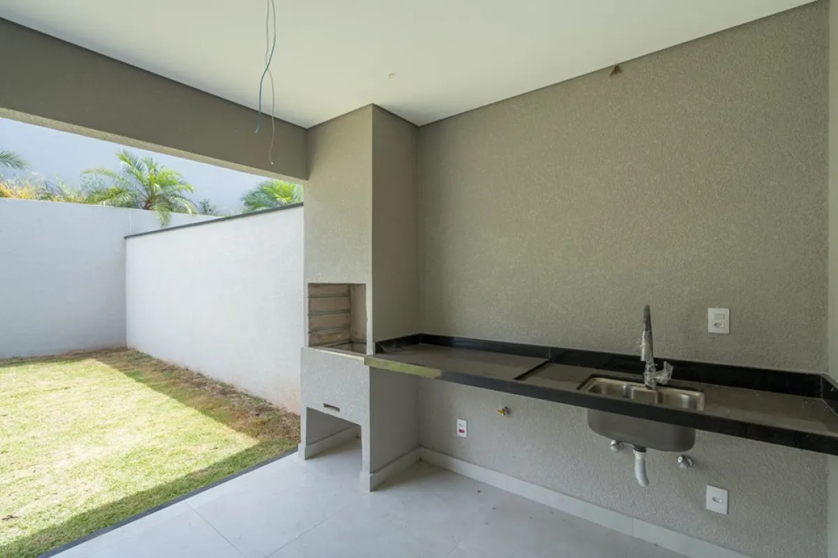  · Casa nova de 3 suítes em condomínio em Vinhedo