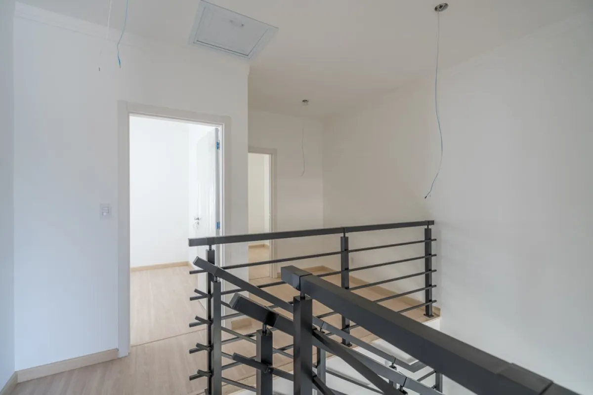  · Casa nova de 3 suítes em condomínio em Vinhedo