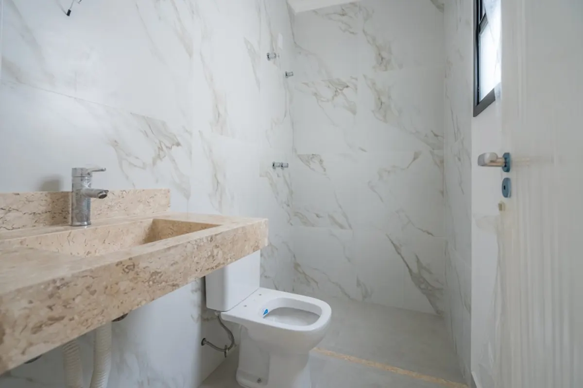  · Casa nova de 3 suítes em condomínio em Vinhedo