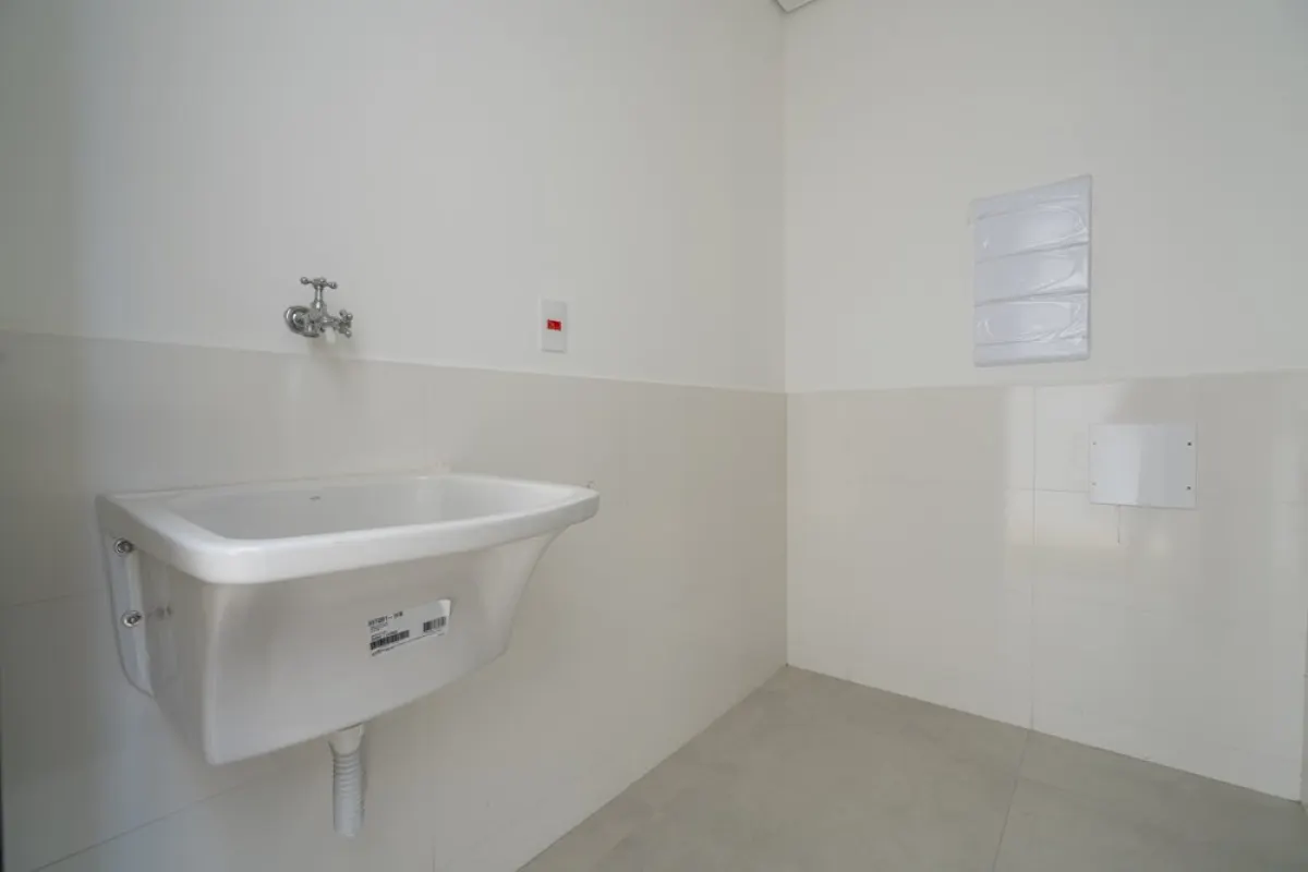  · Casa nova de 3 suítes em condomínio em Vinhedo
