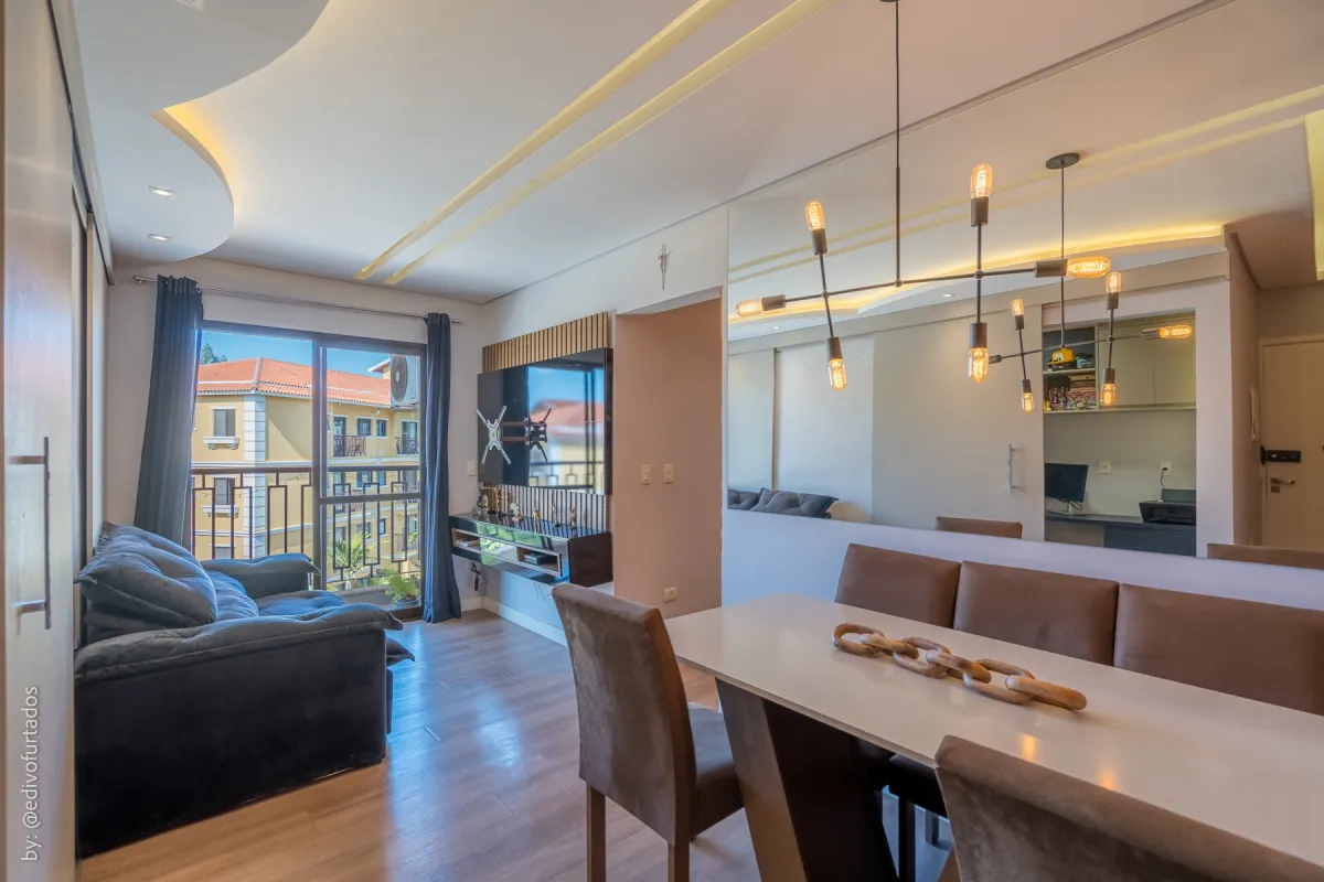 Sala de estar e sala de jantar integradas · Cobertura com terraço, jacuzzi e espaço gourmet em Vinhedo